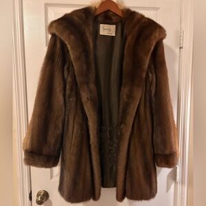 EUC Vintage Mano Swartz Women’s Mink Fur Coat